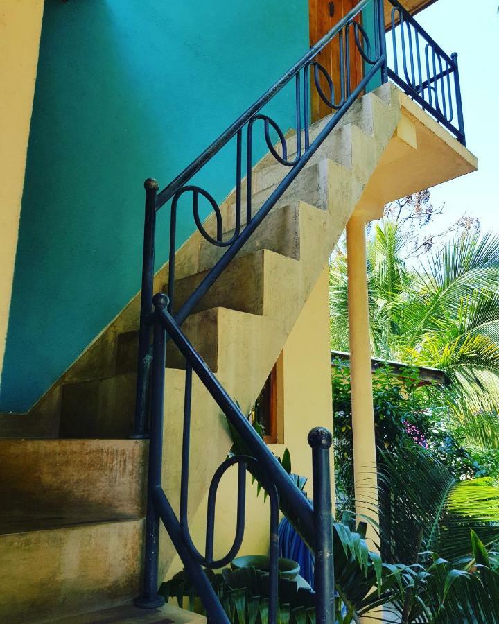 Waterfalls Homestay Ella Bagian luar foto